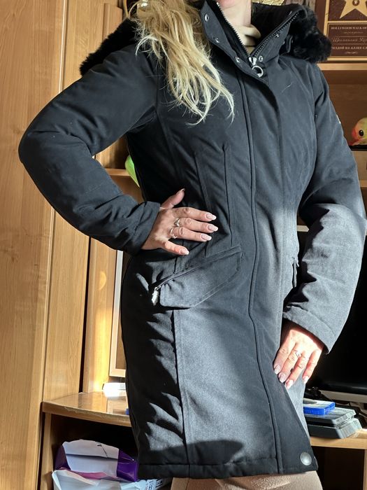 Нова жіноча зимова курточка фірми wellensteyn