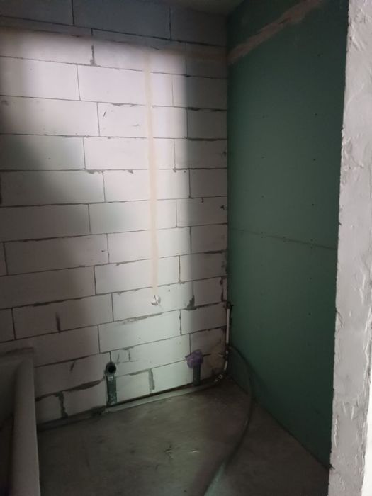 Продам 2-кімнатну квартиру на землі (вул. Кам'яномостівська)