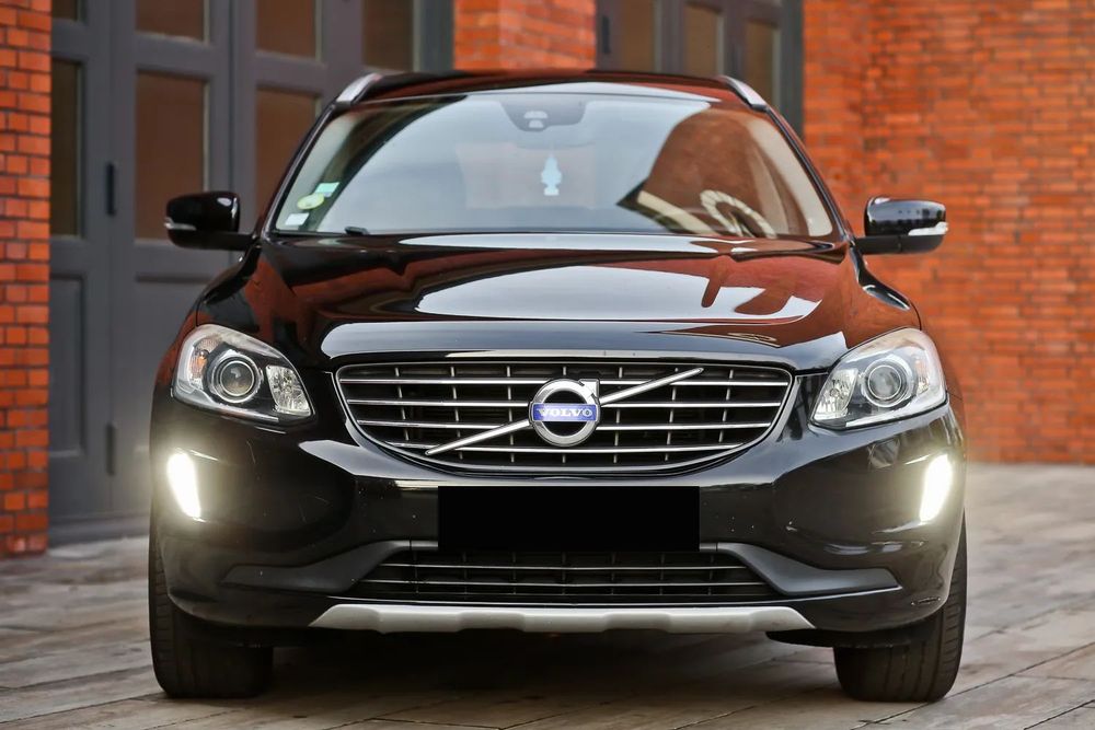 Volvo XC 60 2.0D4 150PS AUTOMAT SUMMUM xen skóra HARMAN el.fotele+klapa bezwypadek