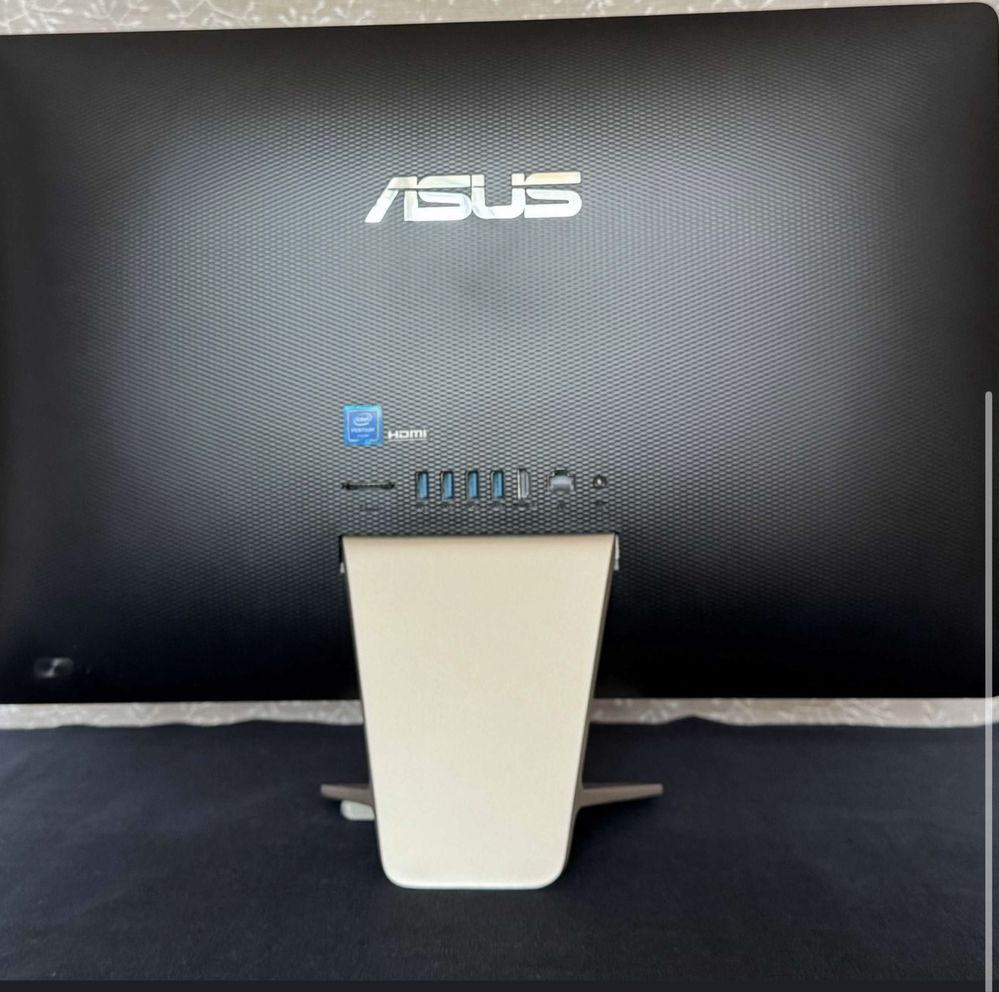 Продам Моноблок комп'ютер Asus Vivo AiO V221IDUK-BA010D