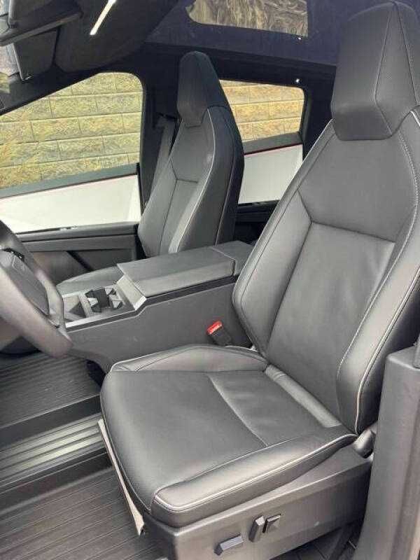 2024 Tesla Cybertruck