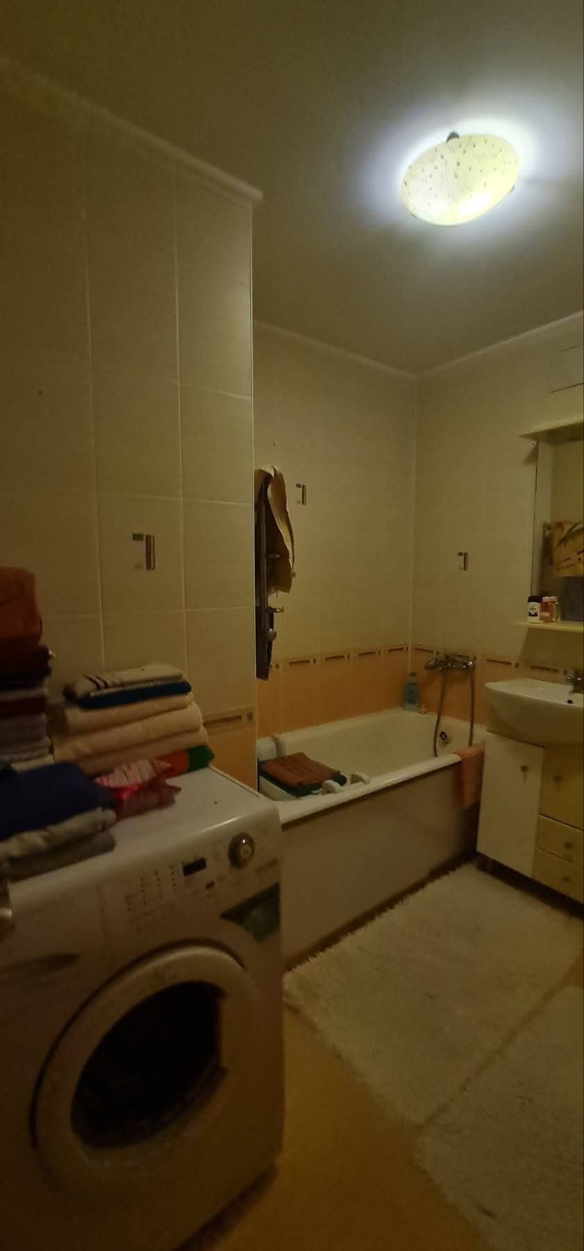 Продається 2х кімнатна квартира з Автономним опаленням