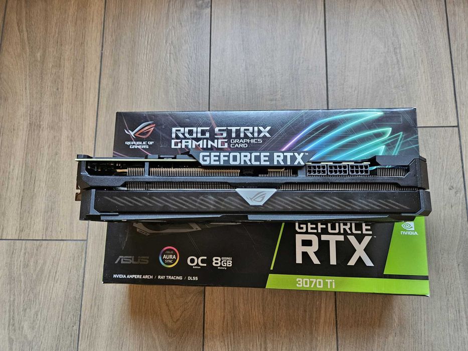 ASUS GeForce RTX 3070 Ti RoG StriX OC 8GB GDDR6X