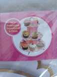 Stojak na muffinki na imprezę dla dzieci