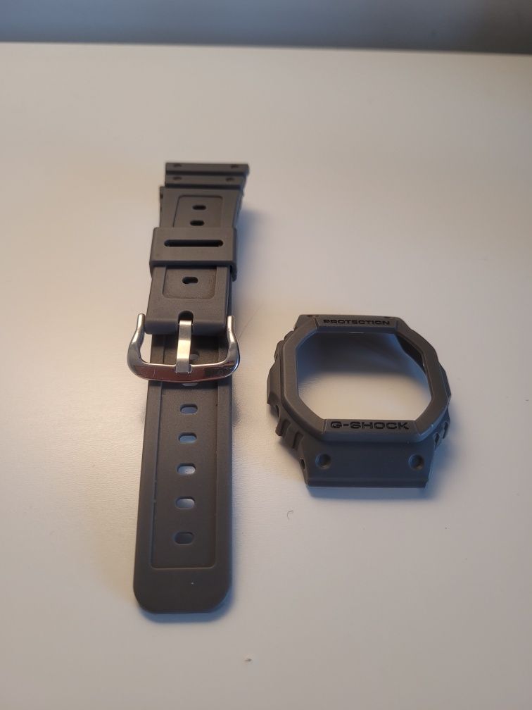Zegarek Casio G-Shock DW-5600 bezel I pasek szary