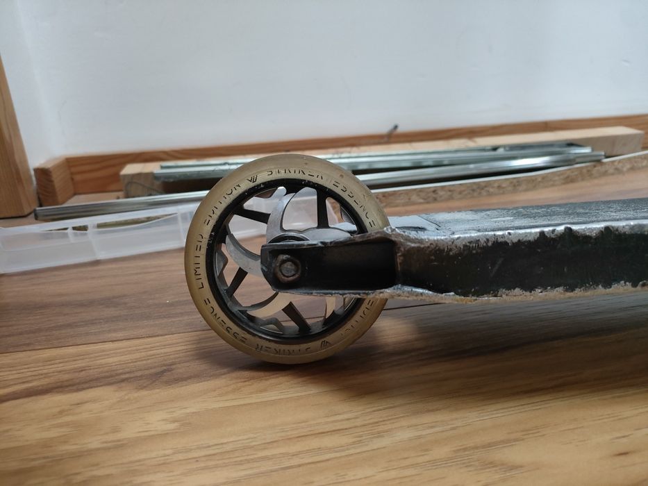 Hulajnoga składana wyczynowa