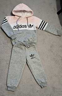 Dres dla dziewczynki adidas 98/104