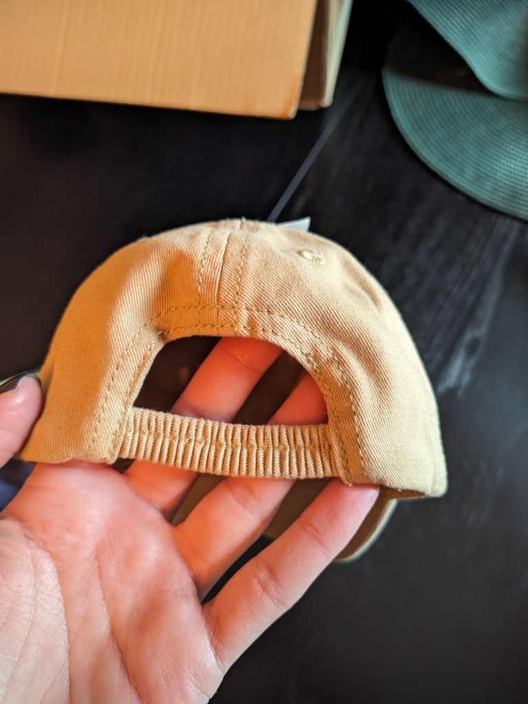 Czapeczka z daszkiem niemowlęca H&M - NOWA