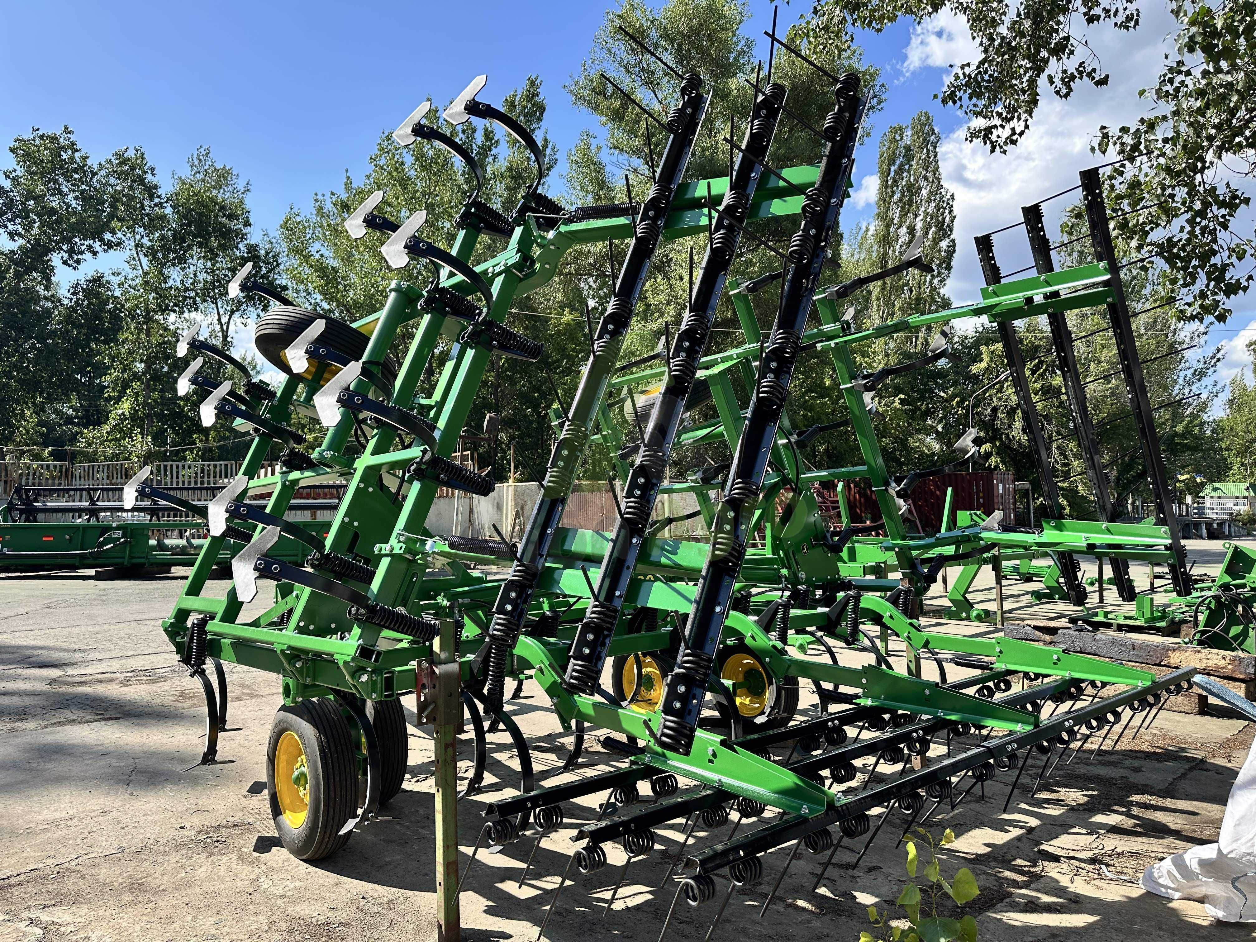 Культиватор Джон Дір 960 John Deere 960 шириною 8 метрів