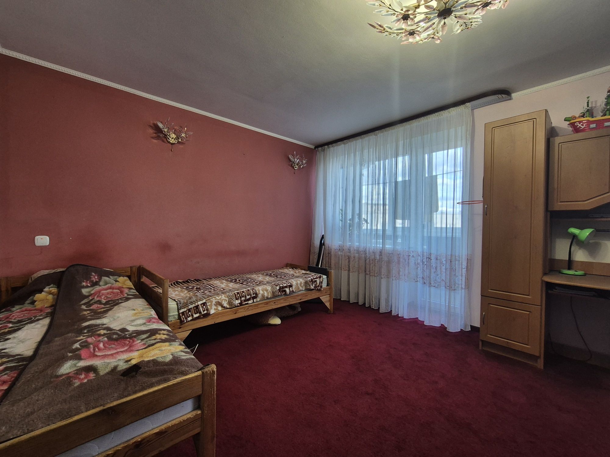 Продам 4 к квартиру по Незалежності 2 , 94 м²