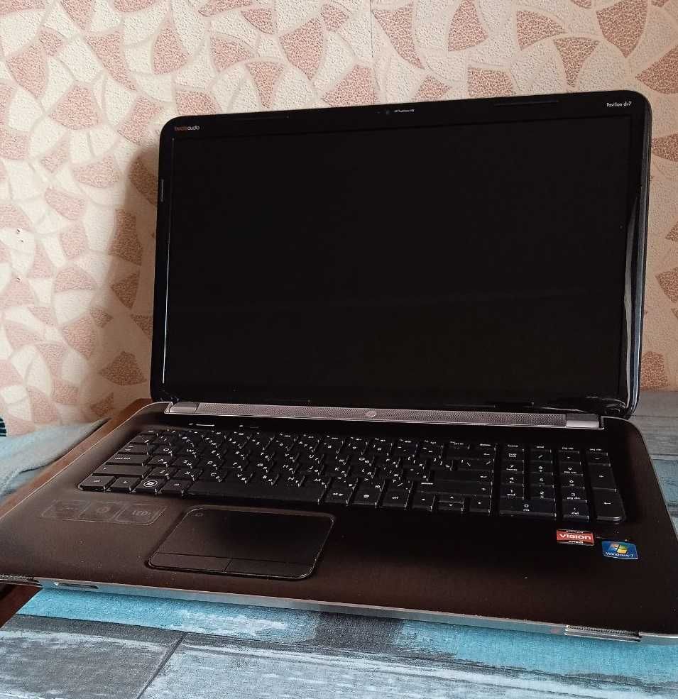 Ноутбук HP dv7-5001er