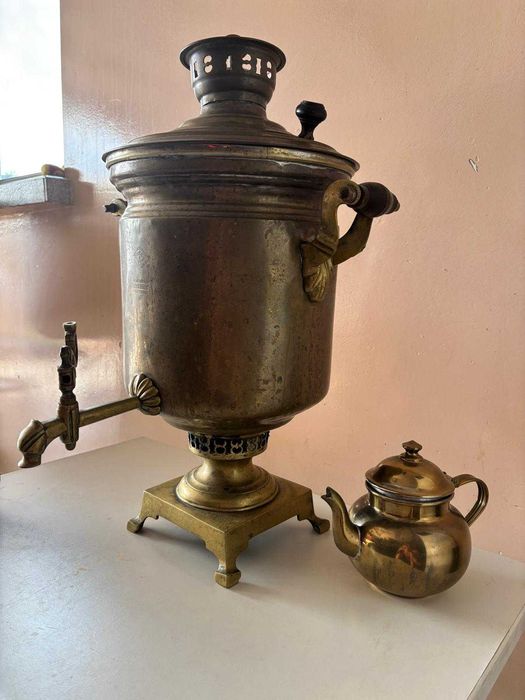 Samowar Bataszew Tula – antyk ok. 1900 r., komplet z czajniczkiem