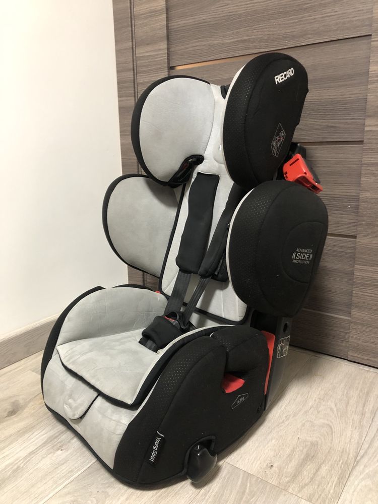 Дитяче Автокрісло Recaro Young Sport Hero Група 1/2/3 (9-36 кг)