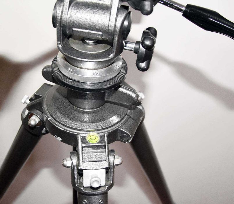 Tripé Profissional Gitzo R3+ Foto Cinema Astronomia sobe 3 metros