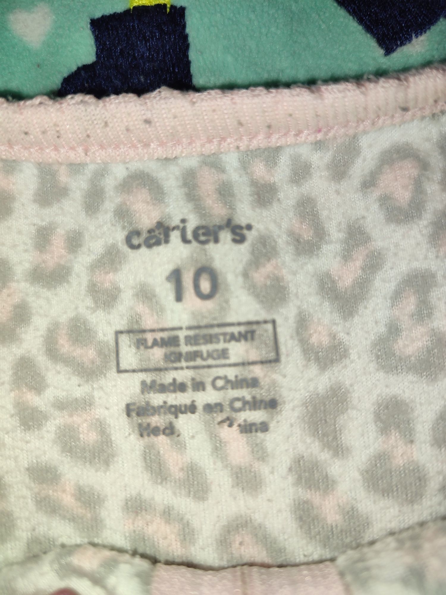 Микрофлисовые человечки Carters. Слипы на 7-10 лет