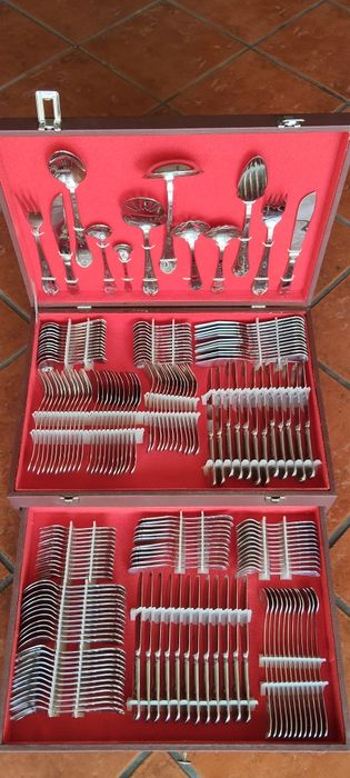 Faqueiro COMPLETO 180 peças CUTIPOL BELLE EPOQUE em Aço Ino