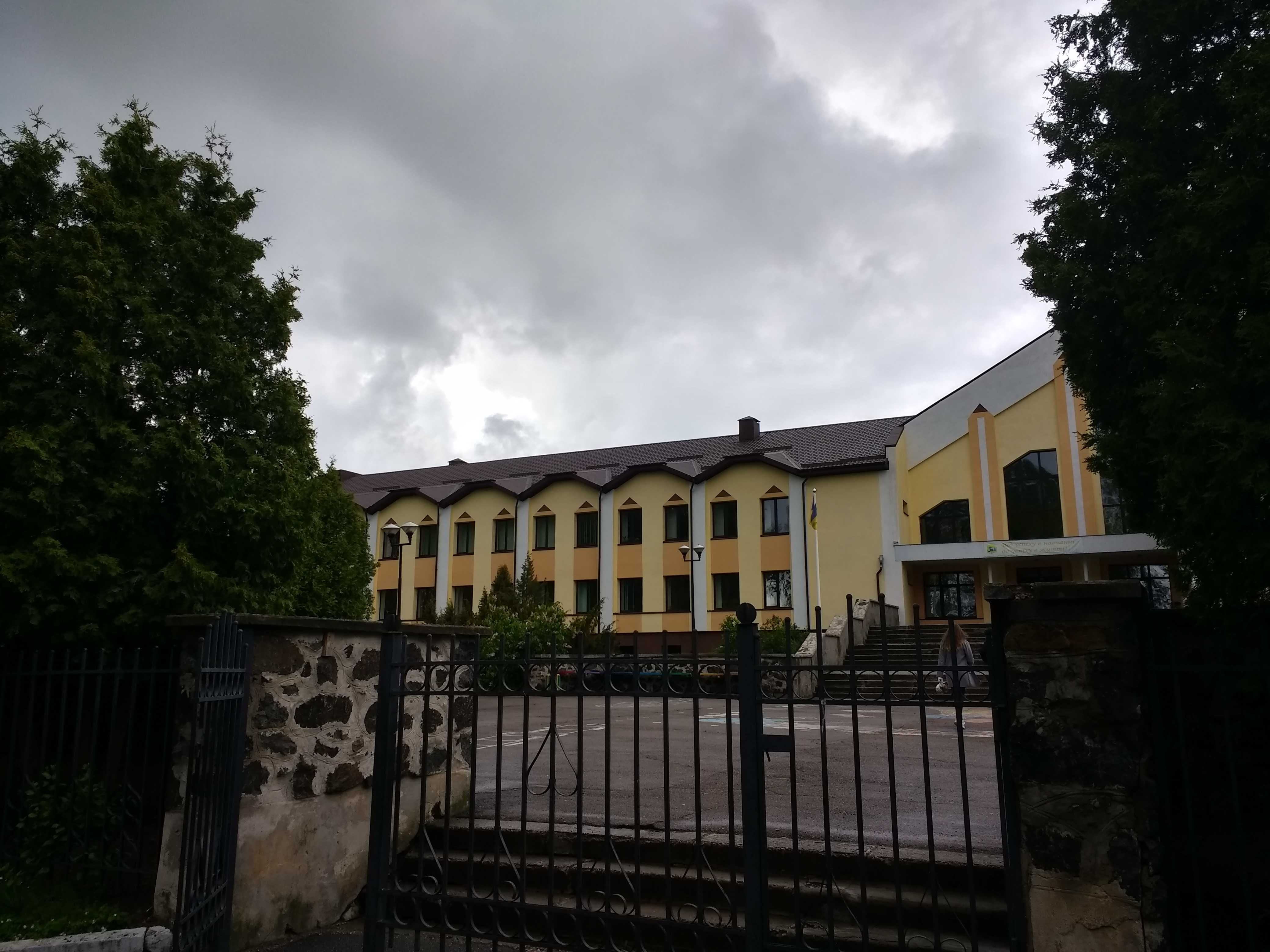 Велика 1 кімн квартира з газовим опаленням і можливо під Держпрограми