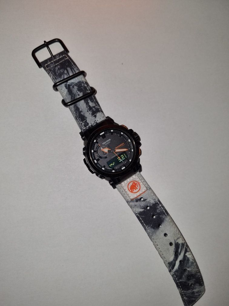 Zegarek ProTrek Casio Mammut x Pro Trek - męski
