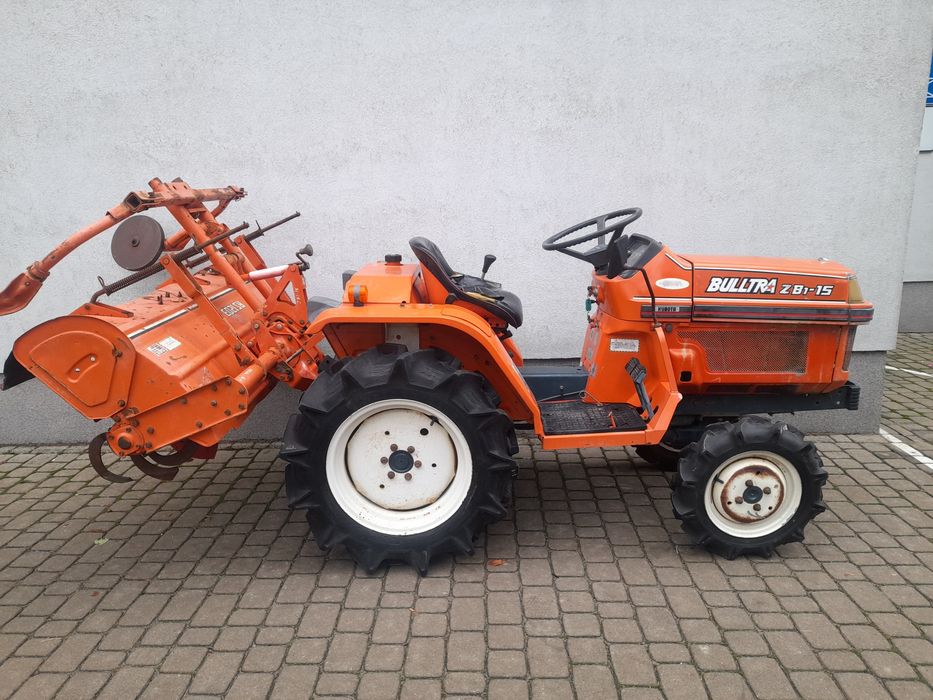 Traktorek kubota glebogryzarką iseki yanmar