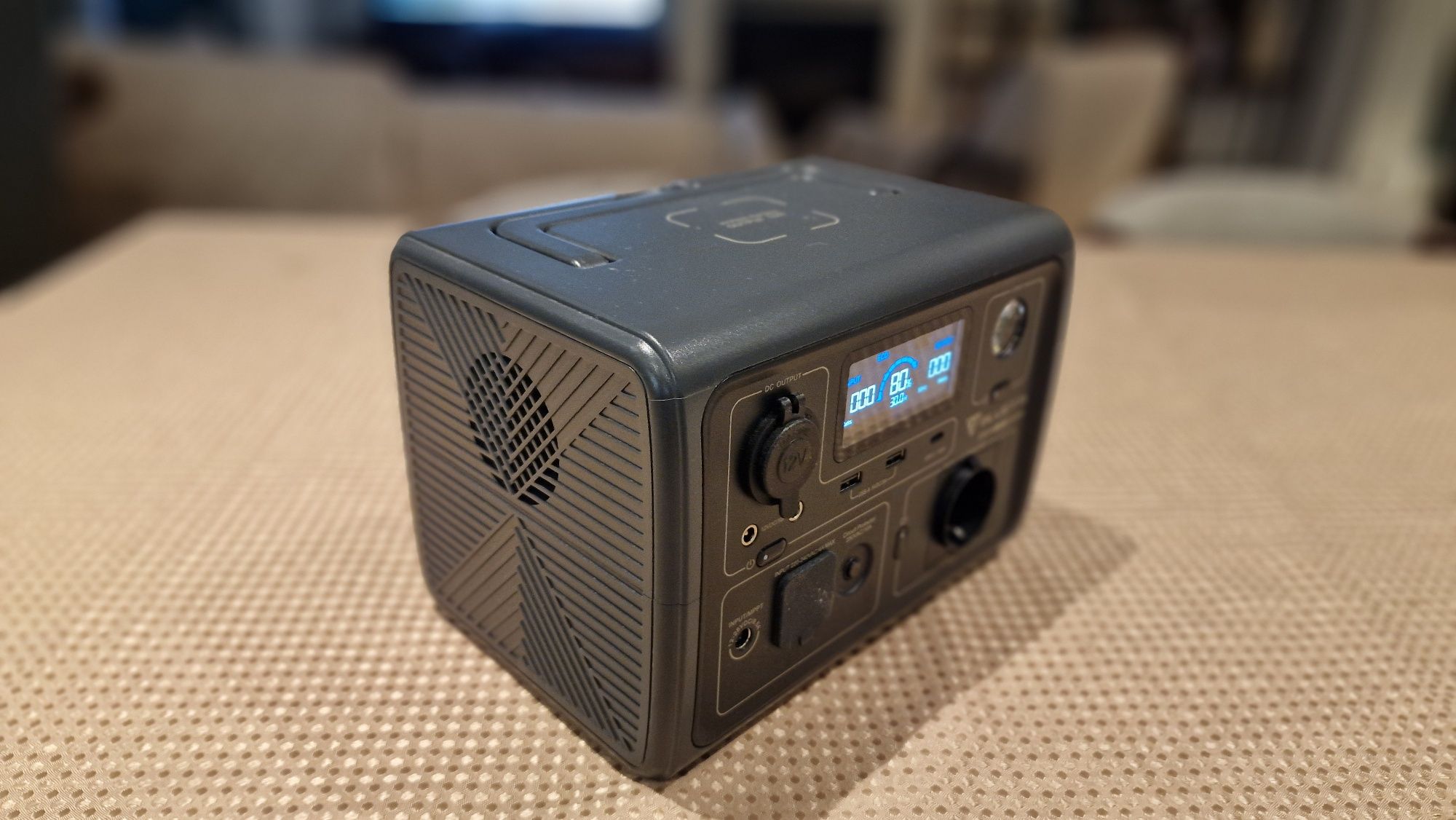 Gerador de energia portátil BLUETTI EB3A praticamente novo