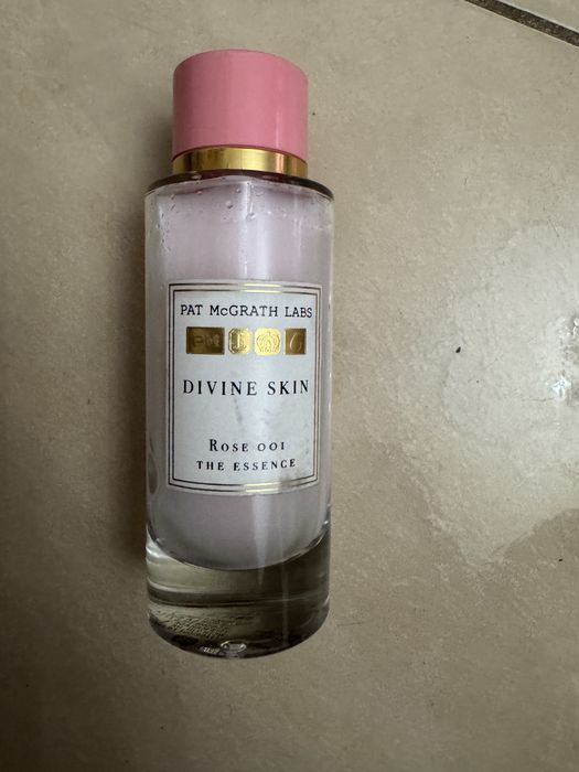 PAT McGRATH LABS Divine Skin The Essence Serum - Rose 001 100ml Origin