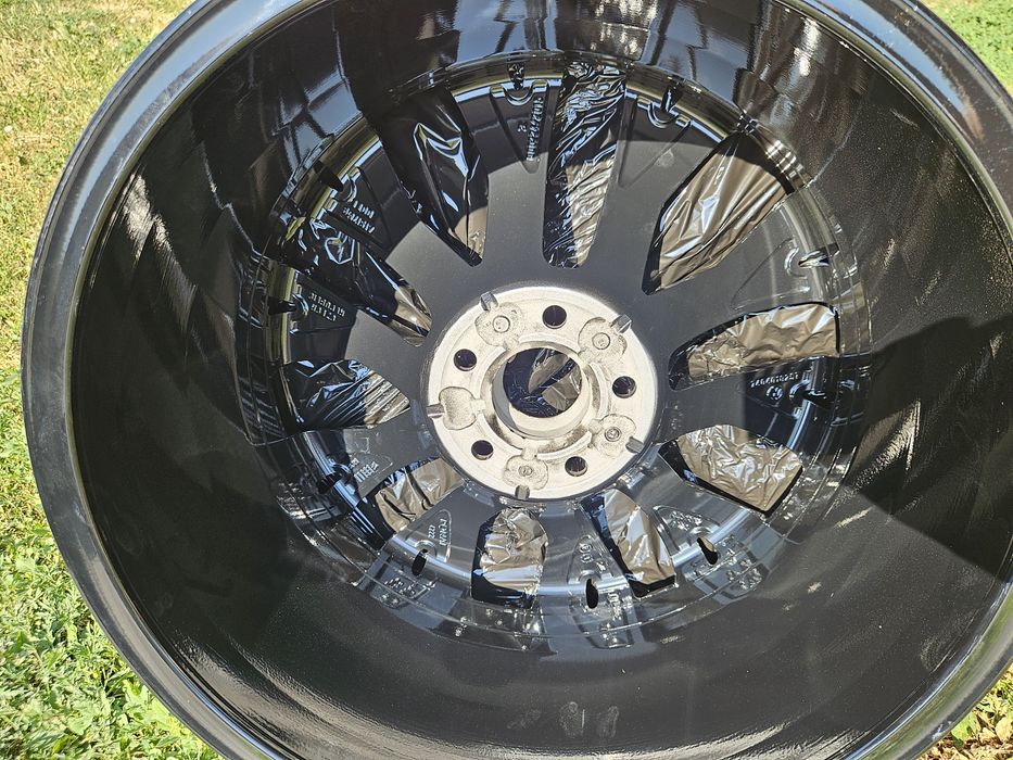 Оригінальні диски VW Touareg Tiguan 18" полка 8 5x112 ет25 760601025T