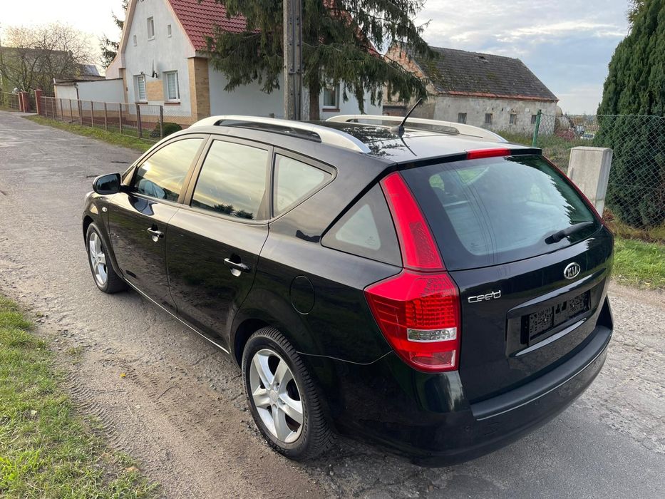 Kia cee'd 1.4 benzyna 177 tys przebieg