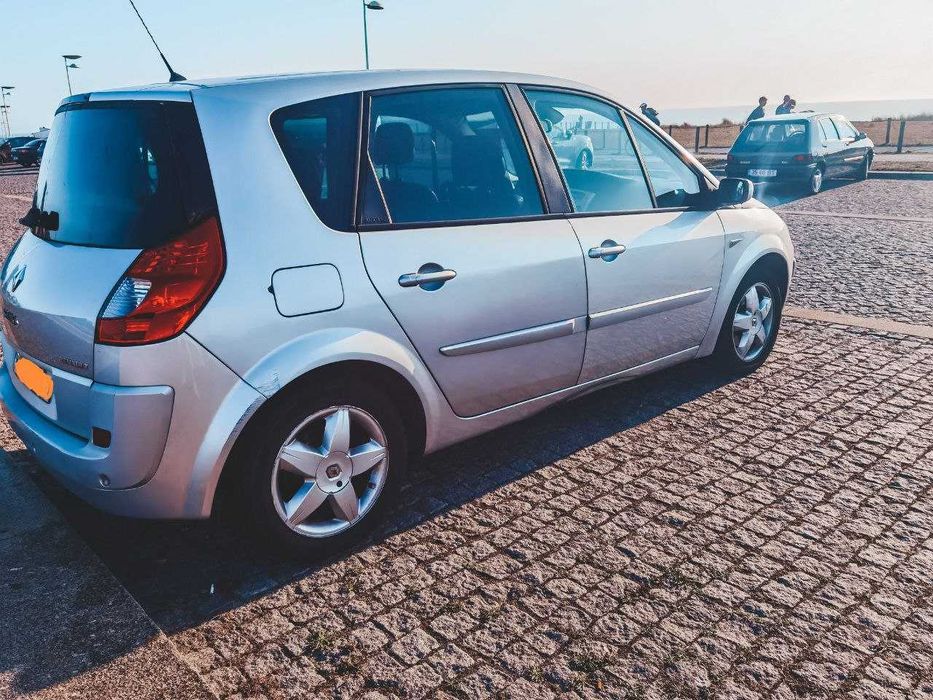 Renault Scenic II 1.5dci 105 cv