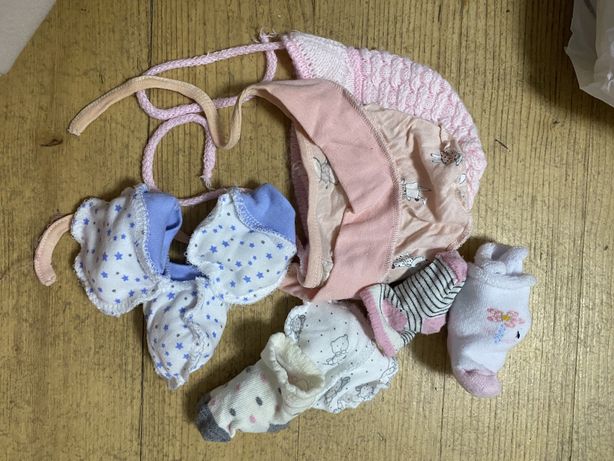 Комплект шапочок, носочків, рукавичок (драпанок) для новонароджених
