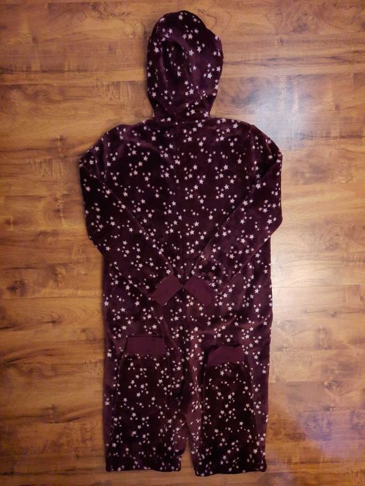 Pajac zimowy piżama kombinezon w gwiazdki z kapturen Vrs Woman S