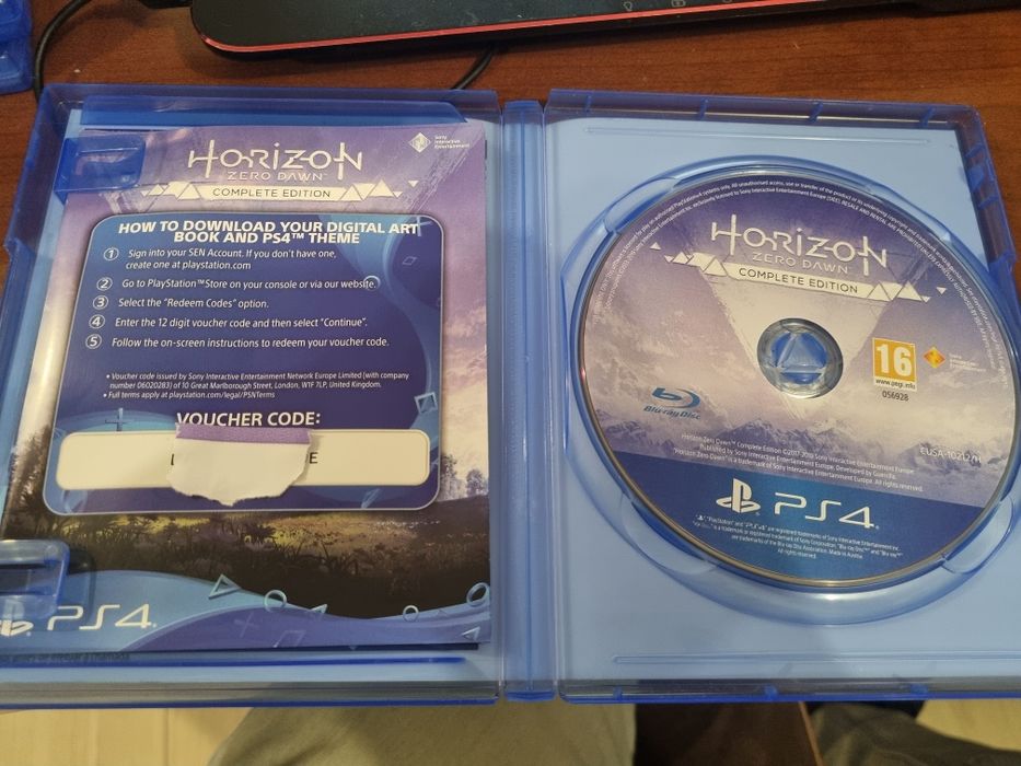 Jogo ps4 horizon zero dawn - português