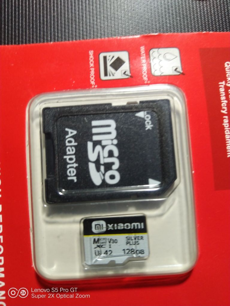 I'mКарты памяти SD   SanDian и Xiaomi на 128 Гб 10класс.