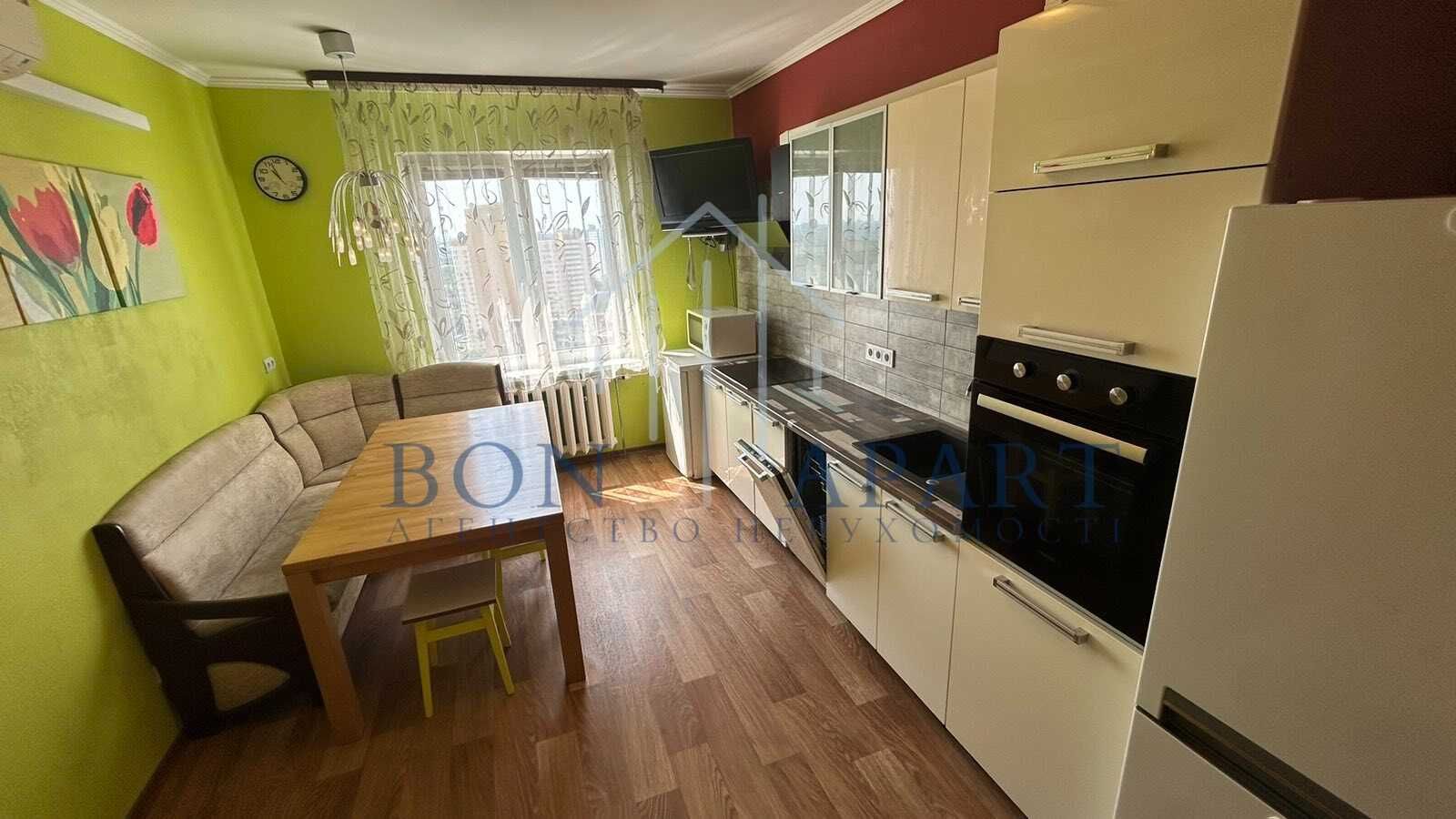 БЕЗ КОМІСІЇ! Продам з усім 2к квартиру по пр. Європейського Союзу 19А