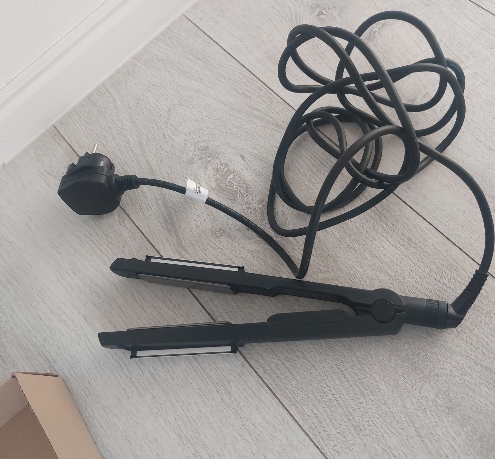 Prostownica prostownico-falownica Babyliss