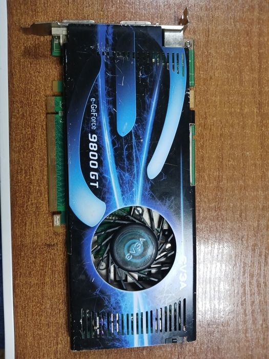 Evga e-GeForce9800GT