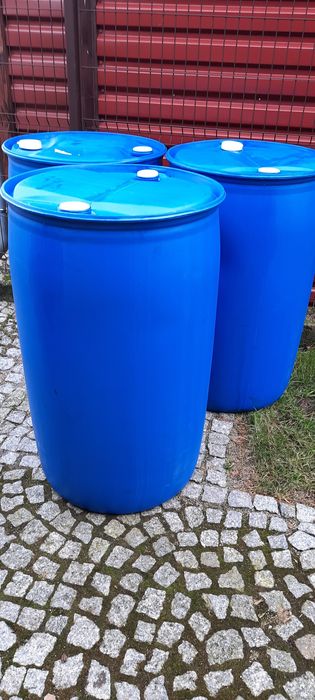 Beczka beczki plastikowe 200-220l na wodę