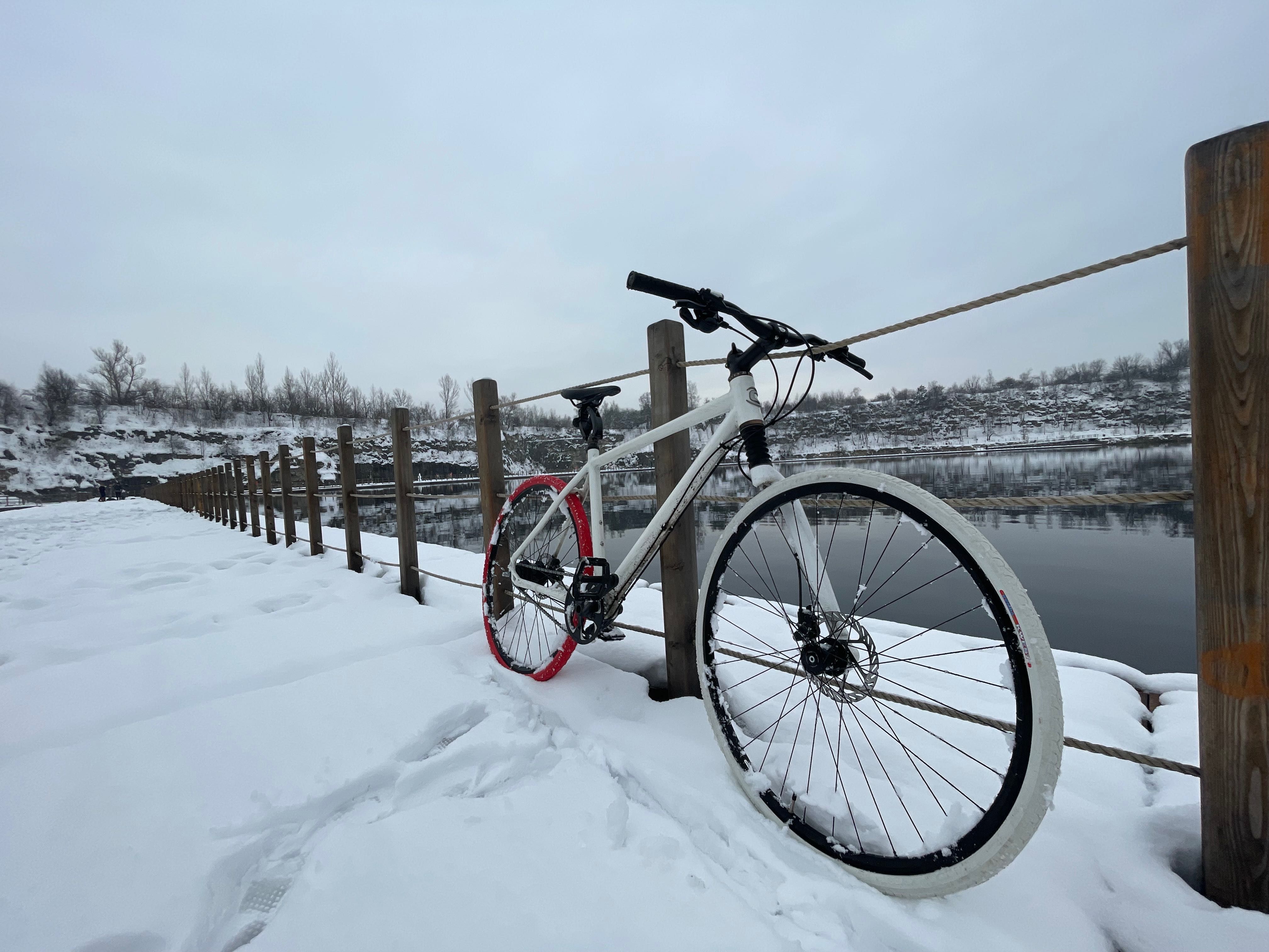 Cannondale Bad Boy, ultra solo LEFTY HEADSHOK, limited white edition.