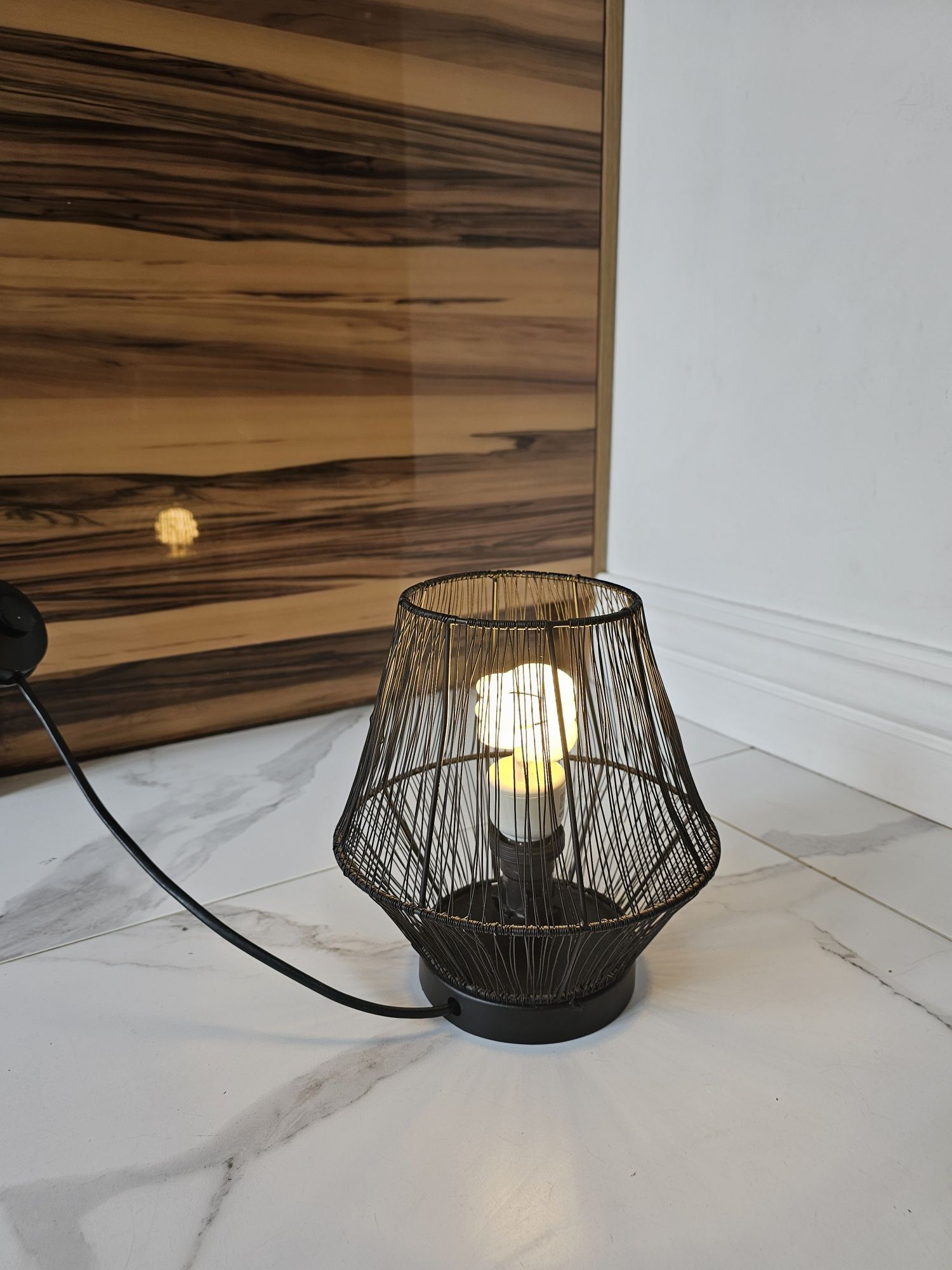 Lampa lampka lofotowa loft ozdobna do sypialni