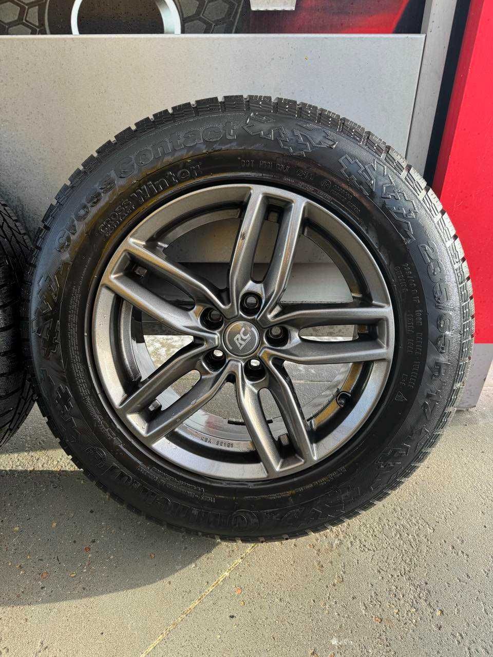 Koła: opony + felgi Audi Q5 zimowe 5x112 ET 35 ; 7,5J opony 235x65xR17