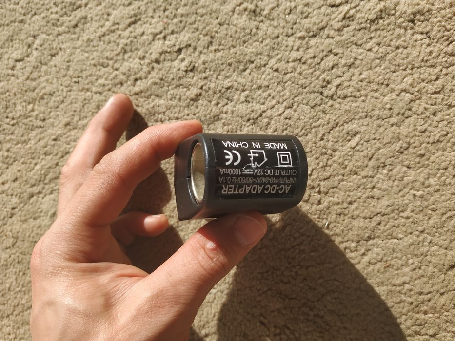 Adaptador de esquiro para ficha normal