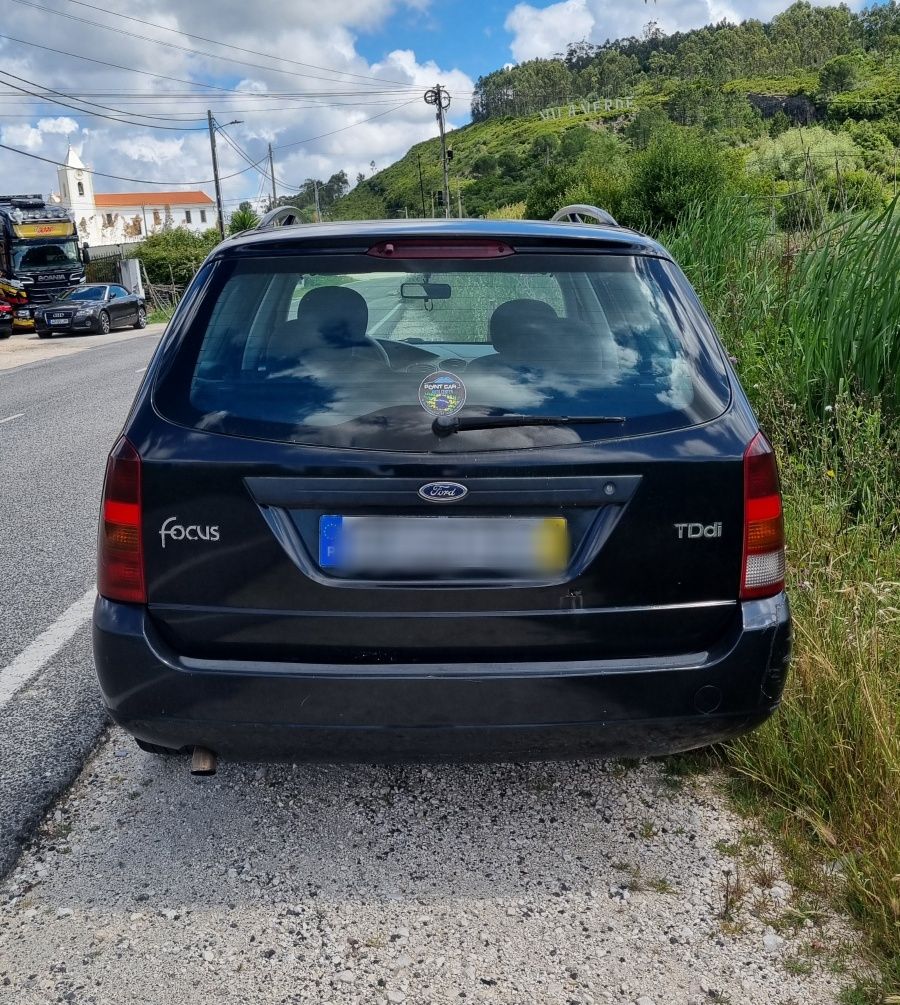 Ford Focus SW TDdi / Preto