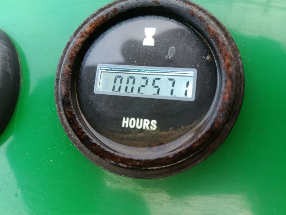 Продам трактор у хорошому стані Zubr t 25