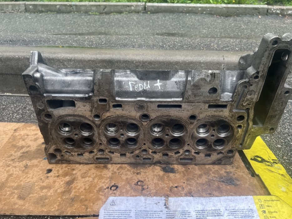 Головка блока та клапанна кришка BMW N47D20A