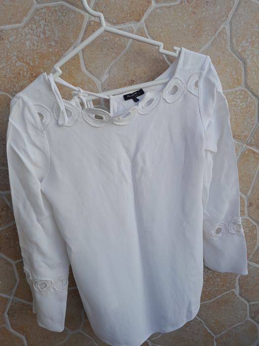 Vendo varias peças de roupa