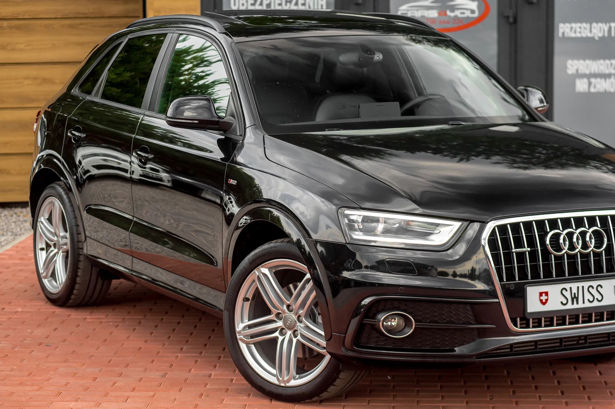 Audi Q3 2,0 TFSI Quattro BOSE S-Line Xenon Nawigacja Podgrzewane Fotele