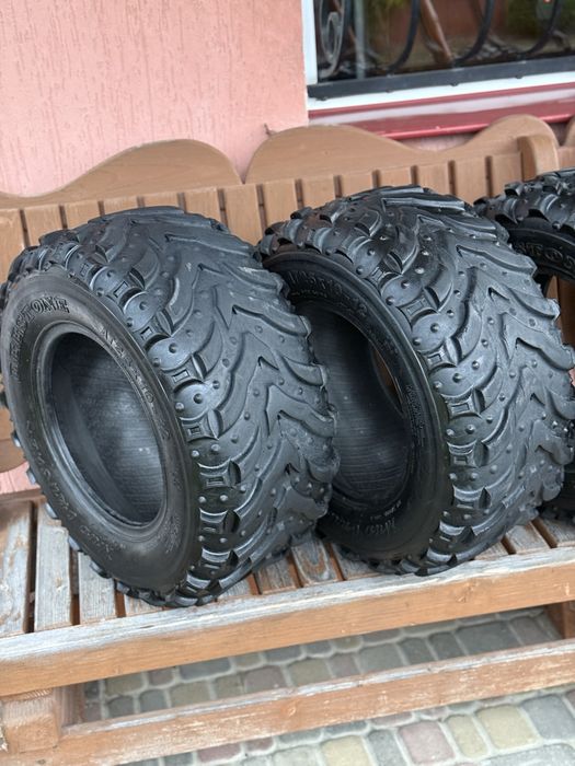 Шини резина для квадроцикла 25x10.00(8)-12 DEESTONE D936 MUD CRUSHER