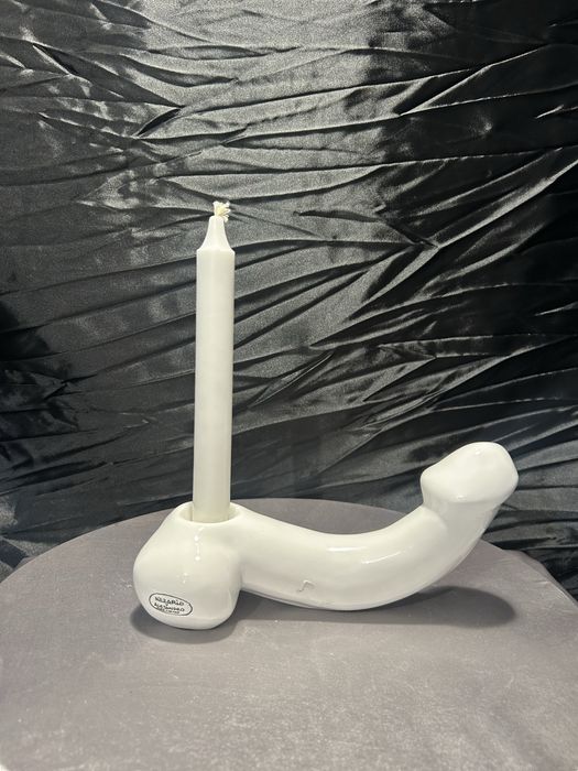 Ceramiczny świecznik o humorystycznej formie – sygnowany – 22,5 cm