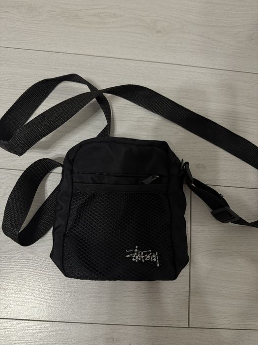 Сумка Stussy не велика