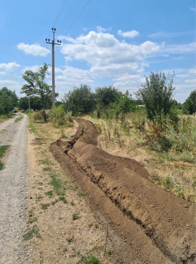 Траншеекопатель / Бара / Копка траншей / Послуги траншеєкопача