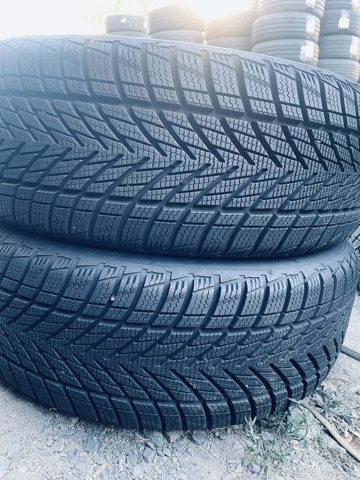 215 45 18 GoodYear UltraGrip perfomance 3 99% Зима 2023 Гарантія